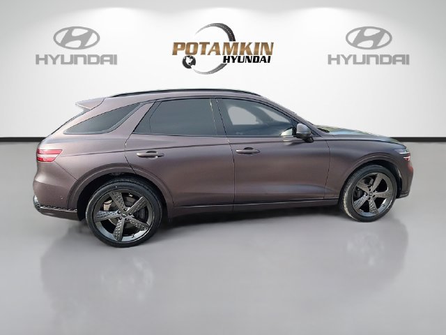 Certified 2023 Genesis GV70 3.5T Sport w/ Sport Prestige Package AWD/4WD image 4