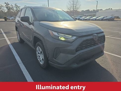 Used 2025 Toyota RAV4 LE image 15