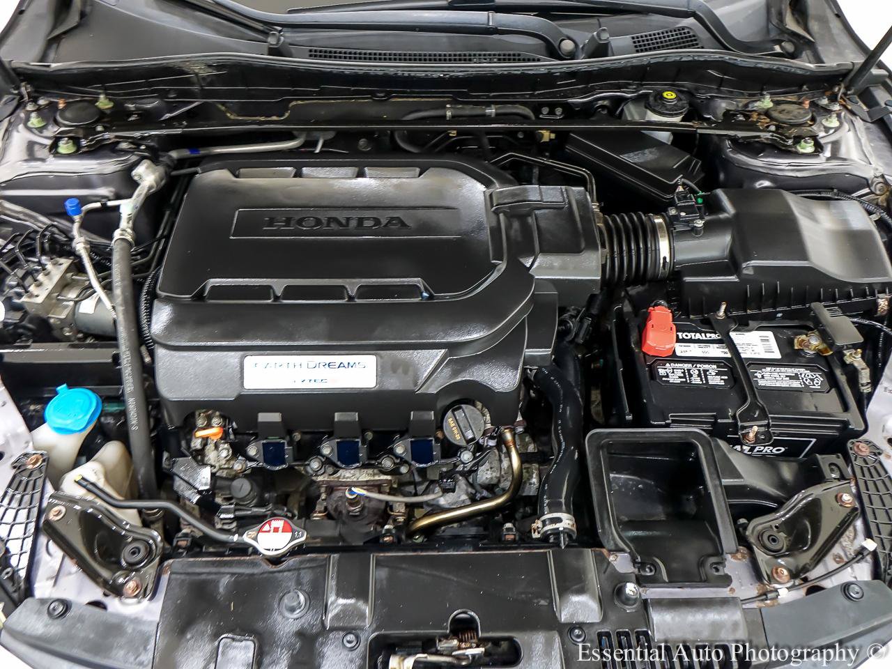Used 2017 Honda Accord Touring image 37