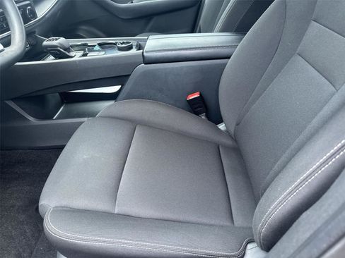 Used 2023 Nissan Rogue S AWD/4WD image 12