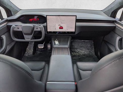 Used 2024 Tesla Model X AWD/4WD image 18