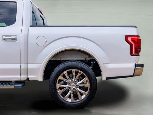 Used 2015 Ford F150 Lariat RWD image 6