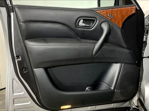 Used 2019 INFINITI QX80 Luxe image 23