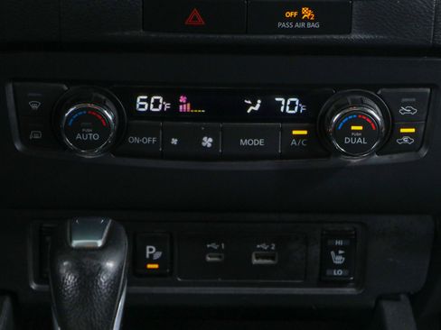 Used 2023 Nissan Frontier SV w/ SV Convenience Package AWD/4WD image 19
