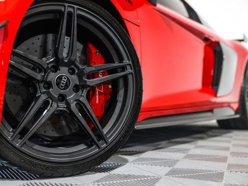Used 2023 Audi R8 V10 GT RWD image 11