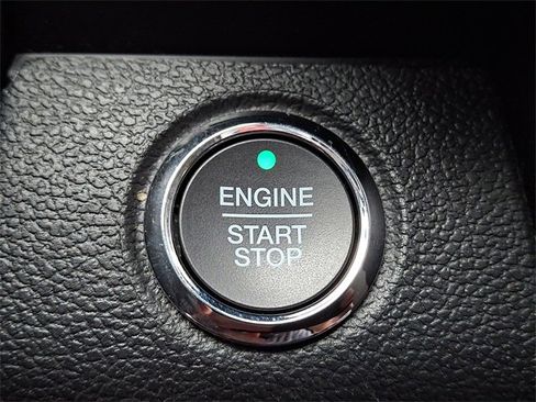 Certified 2018 Ford F150 Lariat image 22