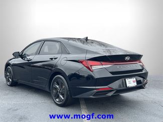 Used 2023 Hyundai Elantra SEL w/ Cargo Package video 2