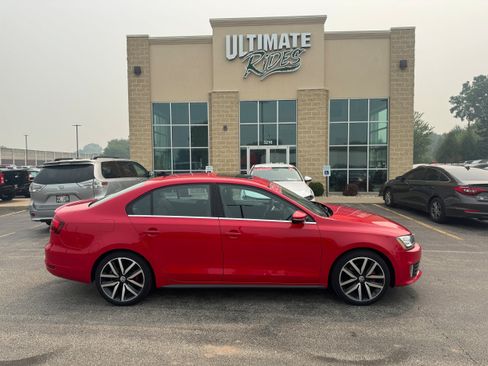 Used 2013 Volkswagen Jetta GLI Autobahn FWD image 1