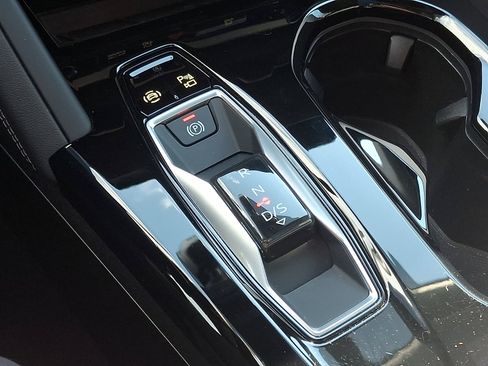 Certified 2025 Audi Q5 Premium Plus w/ Premium Plus AWD/4WD image 15