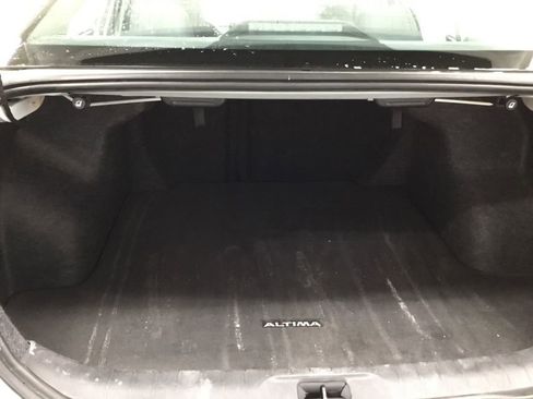 Used 2024 Nissan Altima 2.5 SV w/ SV Premium Package image 14