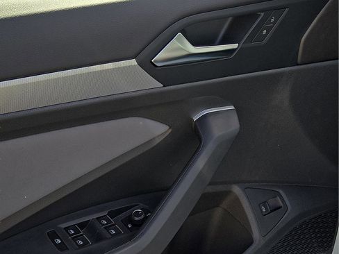 New 2026 Volkswagen Jetta SE image 15