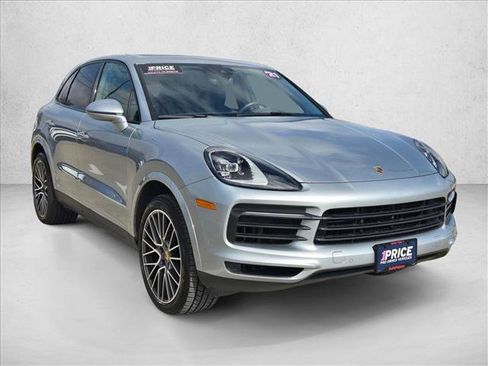 Used 2020 Porsche Cayenne image 8