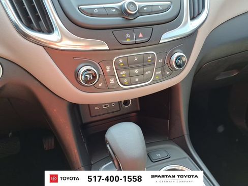 Used 2022 Chevrolet Equinox LT FWD image 21