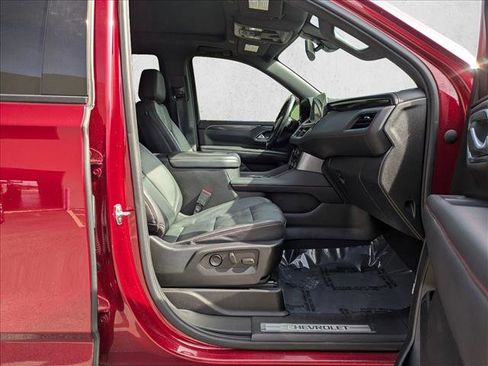 Used 2022 Chevrolet Tahoe RST w/ Luxury Package image 24