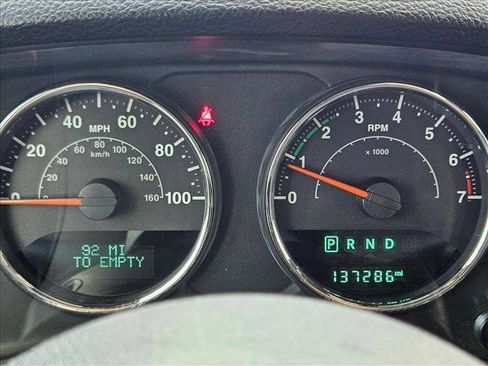 Used 2014 Jeep Wrangler Unlimited Rubicon w/ Connectivity Group image 11