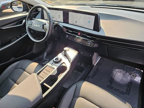 Certified 2024 Kia EV6 Wind AWD/4WD image 29