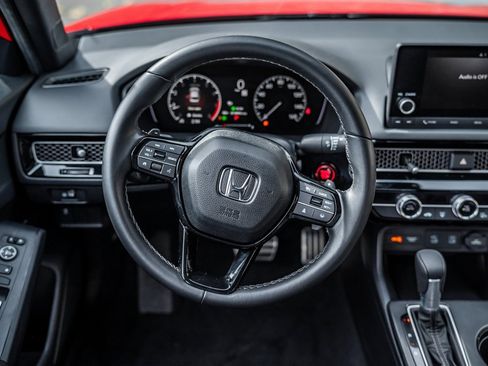 Used 2025 Honda Civic Sport image 26