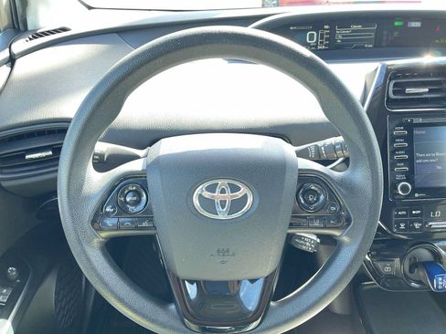 Used 2022 Toyota Prius LE FWD image 13