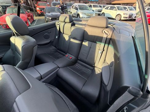 Used 2005 BMW 645Ci Convertible image 16