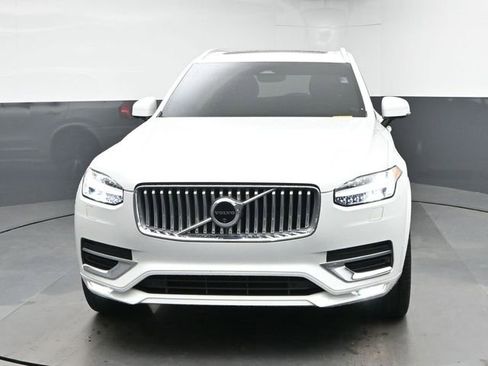 Used 2024 Volvo XC90 B6 Plus w/ Protection Package Premier AWD/4WD image 3