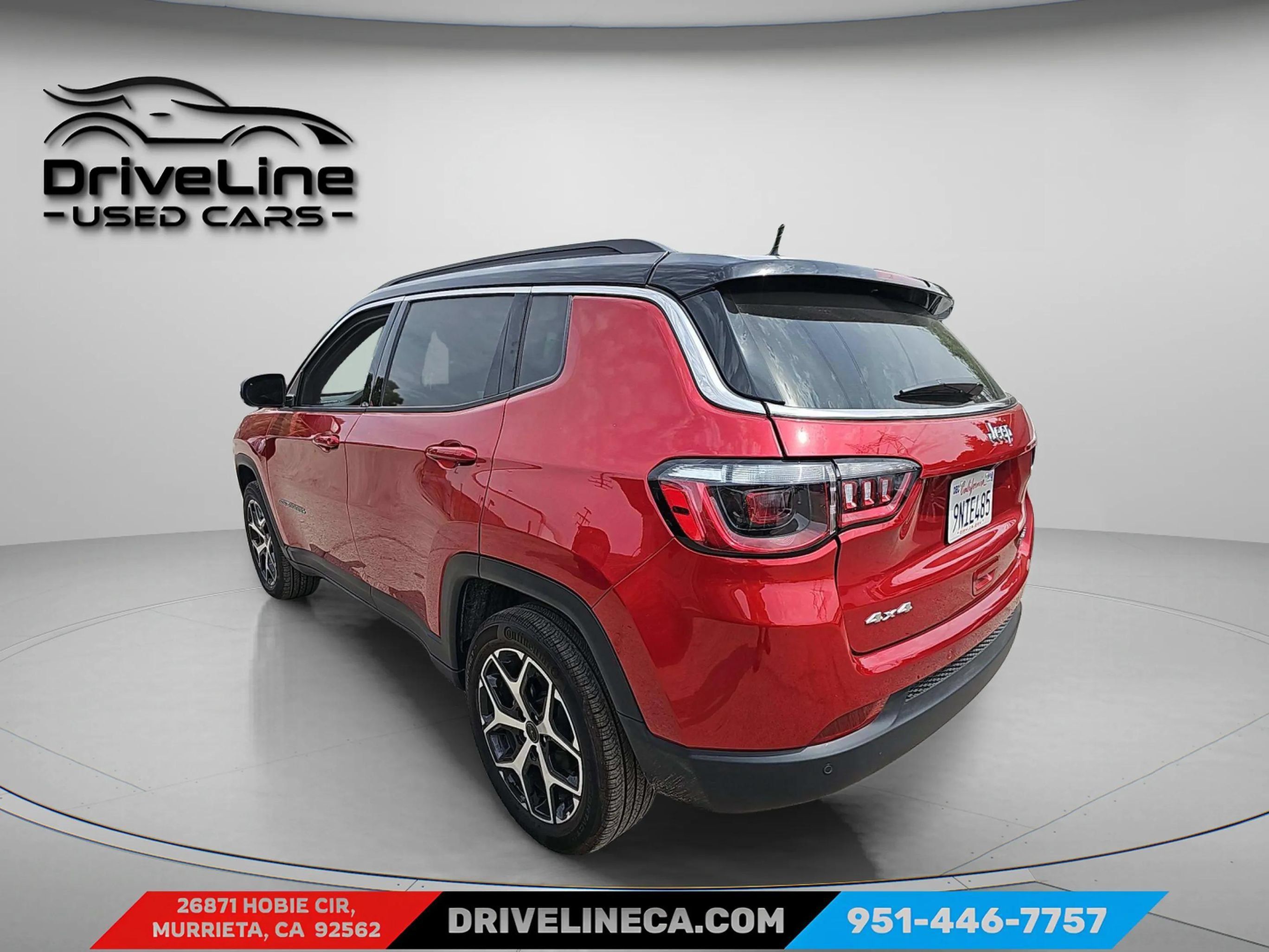 Used 2025 Jeep Compass Limited AWD/4WD image 3