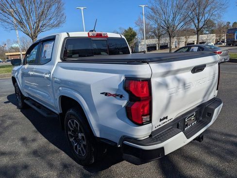 Used 2024 Chevrolet Colorado LT w/ LT Convenience Package III image 6