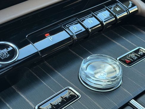 New 2026 Lincoln Navigator L Black Label AWD/4WD image 32