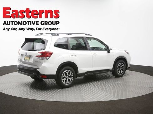 Used 2022 Subaru Forester Premium AWD/4WD image 45