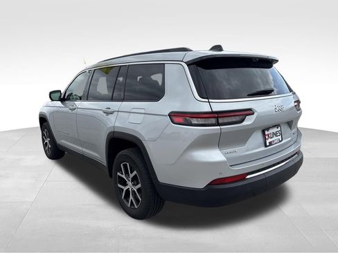 Used 2024 Jeep Grand Cherokee L Limited w/ Luxury Tech Group II image 7