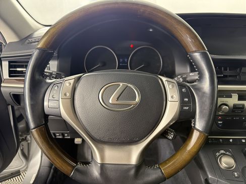 Used 2014 Lexus ES 350 w/ Luxury Package image 11