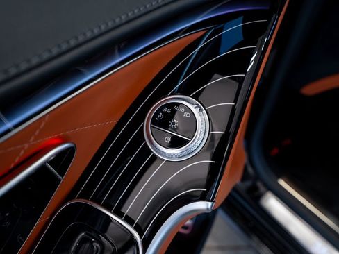 Used 2023 Mercedes-Benz S 580 4MATIC Sedan w/ Warmth & Comfort Package image 34