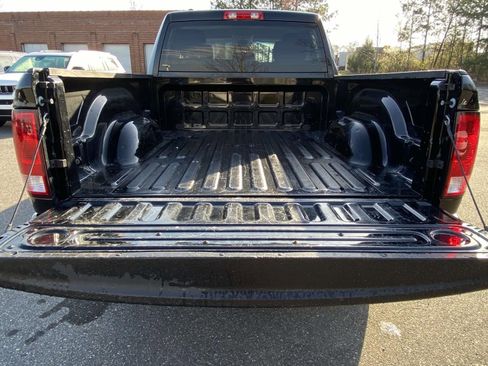 Used 2024 RAM 1500 Classic SLT image 9