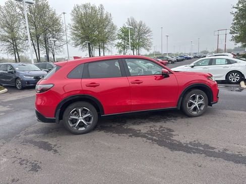 Used 2024 Honda HR-V EX-L image 8