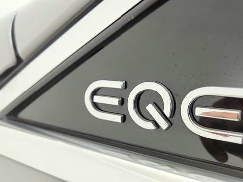 Used 2023 Mercedes-Benz EQE 350+ 4MATIC SUV w/ AMG Line Exterior Package image 33