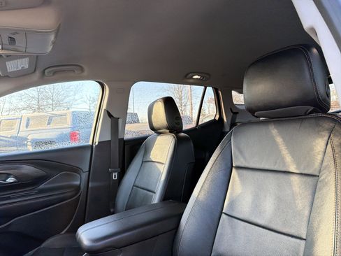 Certified 2021 GMC Terrain SLT w/ Infotainment Package II image 27