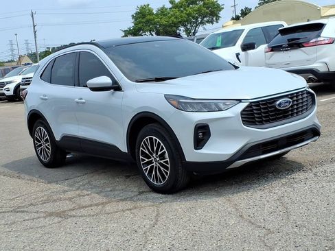 Used 2025 Ford Escape SE FWD image 7