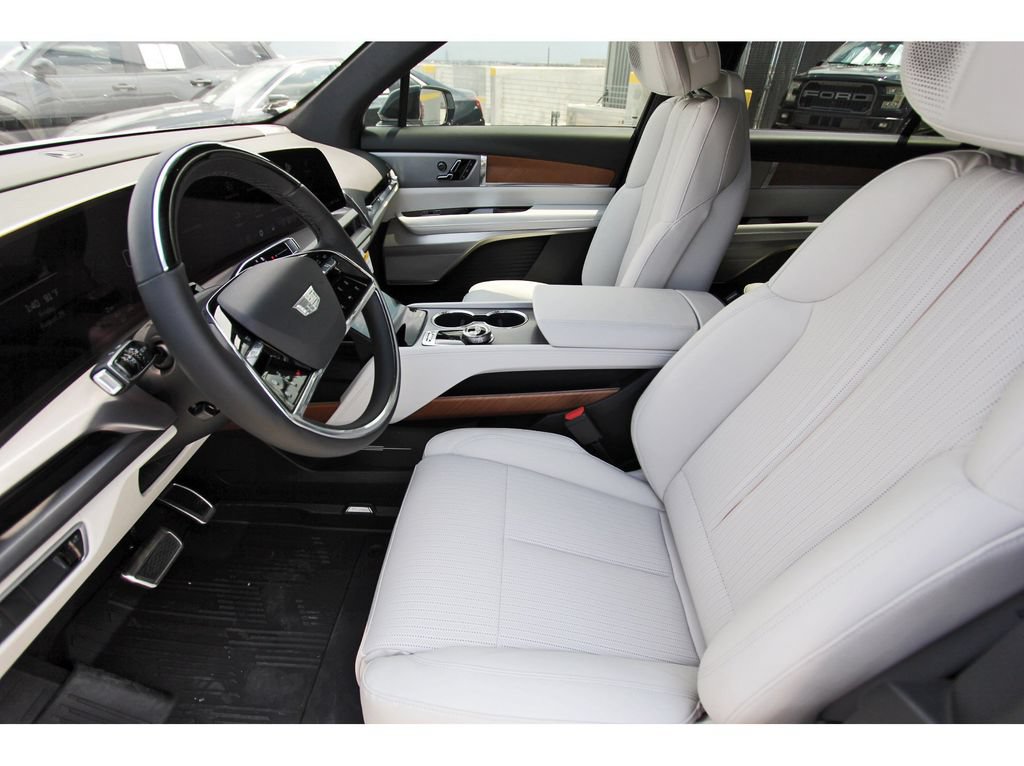 New 2027 Cadillac Vistiq Luxury AWD/4WD image 6