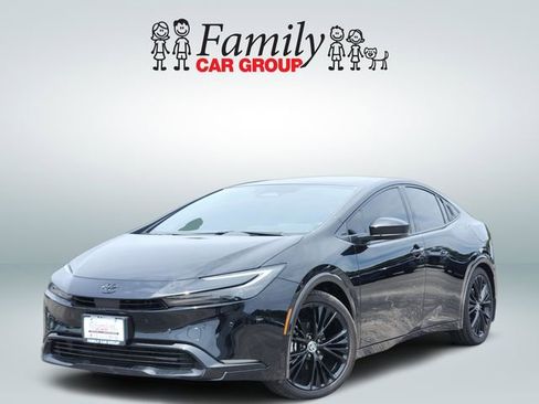 Used 2025 Toyota Prius FWD image 1