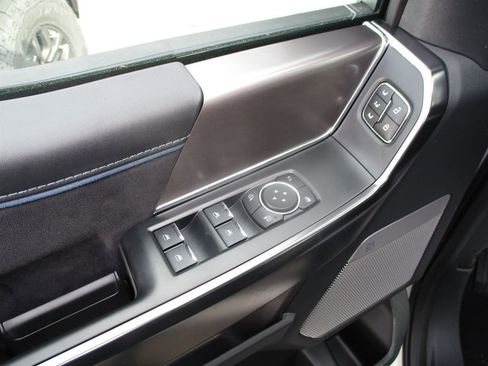 New 2025 Ford F150 Platinum w/ FX4 Off-Road Package image 11