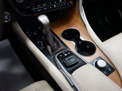 Used 2017 Lexus RX 350 AWD image 39