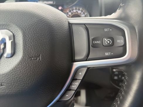 Used 2022 RAM 1500 Big Horn AWD/4WD image 16