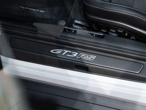 Used 2025 Porsche 911 GT3 RS RWD image 23