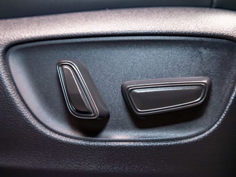 Used 2025 Toyota Land Cruiser w/ Premium Package image 26