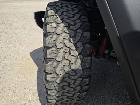 Used 2021 Jeep Wrangler Unlimited Rubicon AWD/4WD image 30
