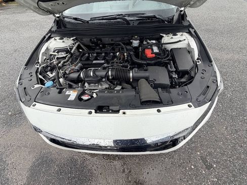 Used 2018 Honda Accord LX image 14