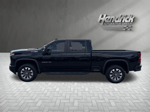 Used 2024 Chevrolet Silverado 2500 Custom w/ Custom Value Package AWD/4WD image 7