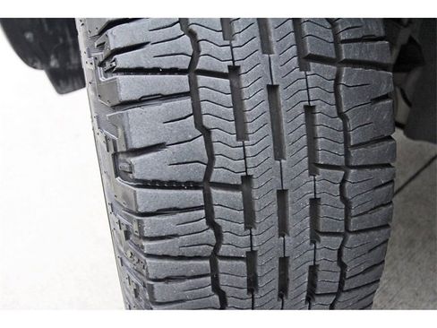 Used 2022 Rivian R1T Adventure image 27