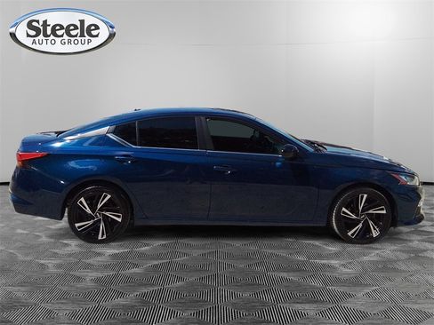 Used 2021 Nissan Altima 2.5 SR image 6