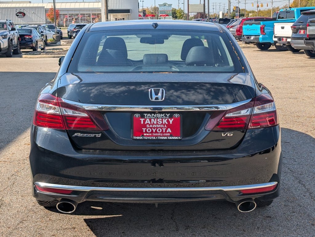 Used 2017 Honda Accord EX-L image 6