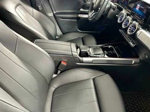 Certified 2023 Mercedes-Benz EQB 300 4MATIC image 18